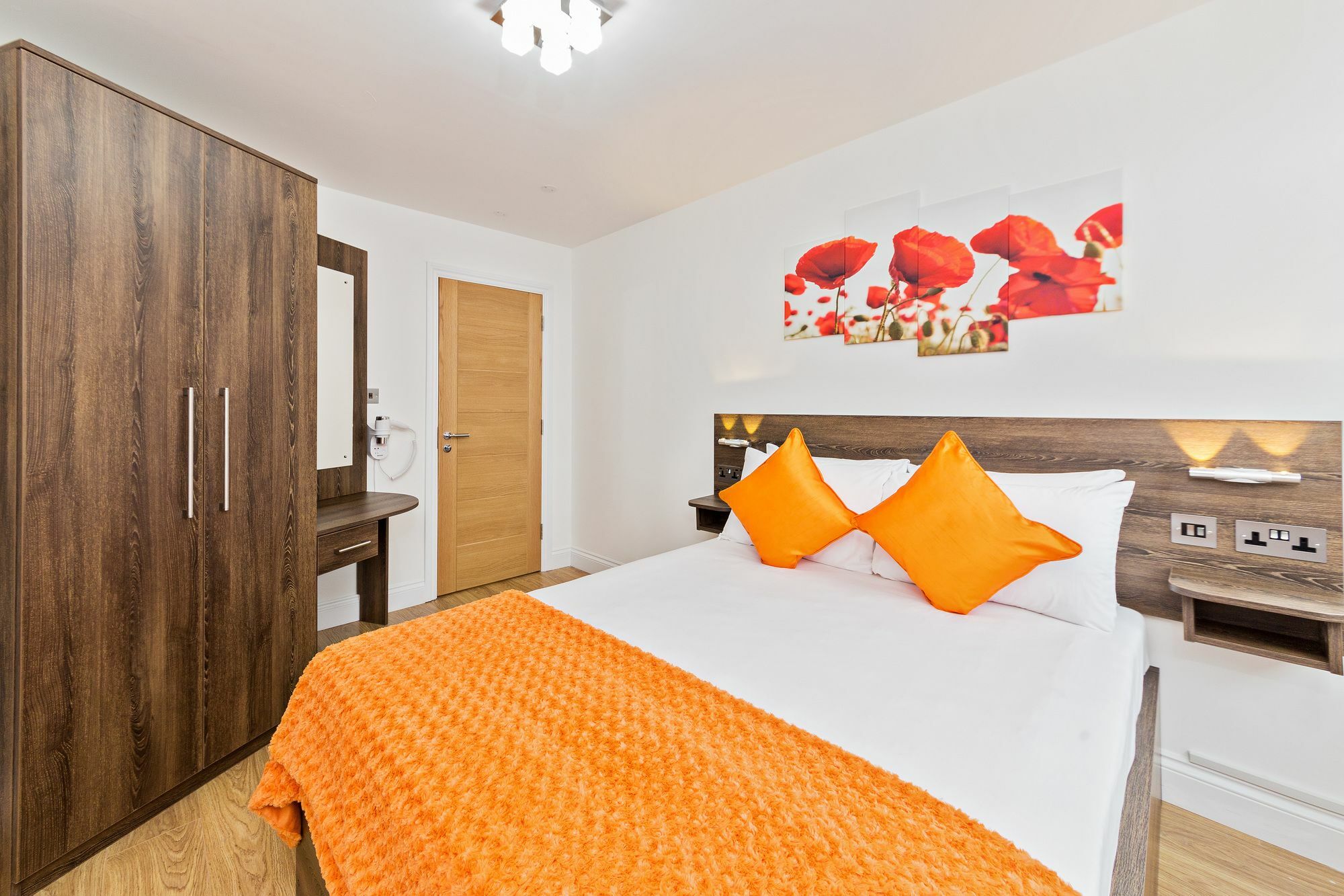 Book Today At Metro Serviced Apartments Bedford - Metro House ,Free Wifi Buitenkant foto