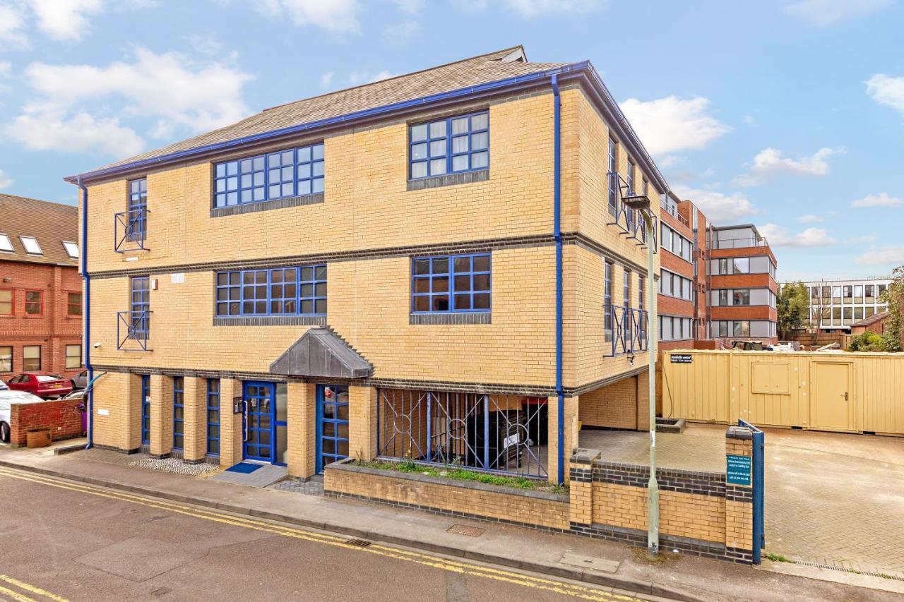Book Today At Metro Serviced Apartments Bedford - Metro House ,Free Wifi Buitenkant foto